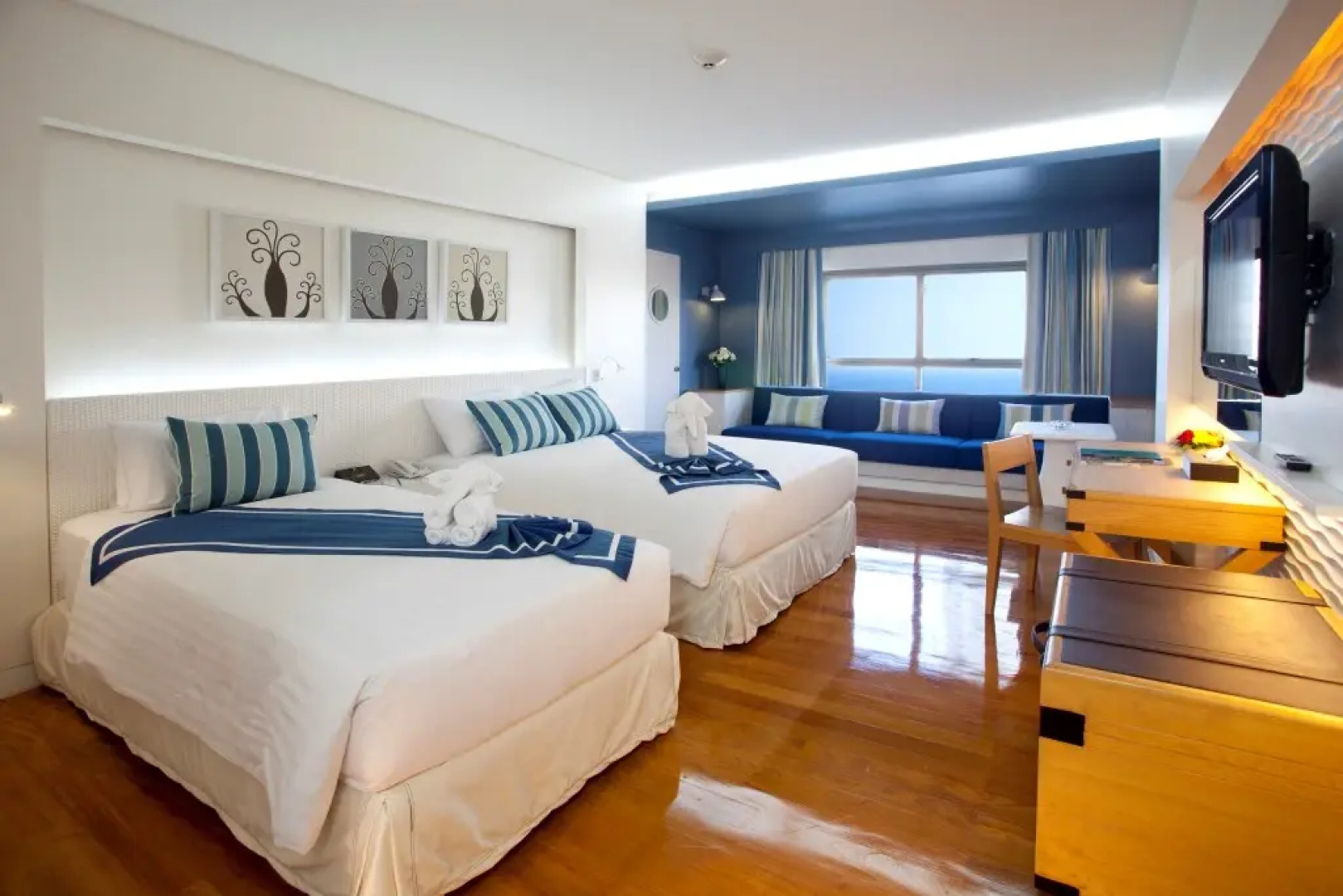 Jomtien Palm Beach Hotel And Resort