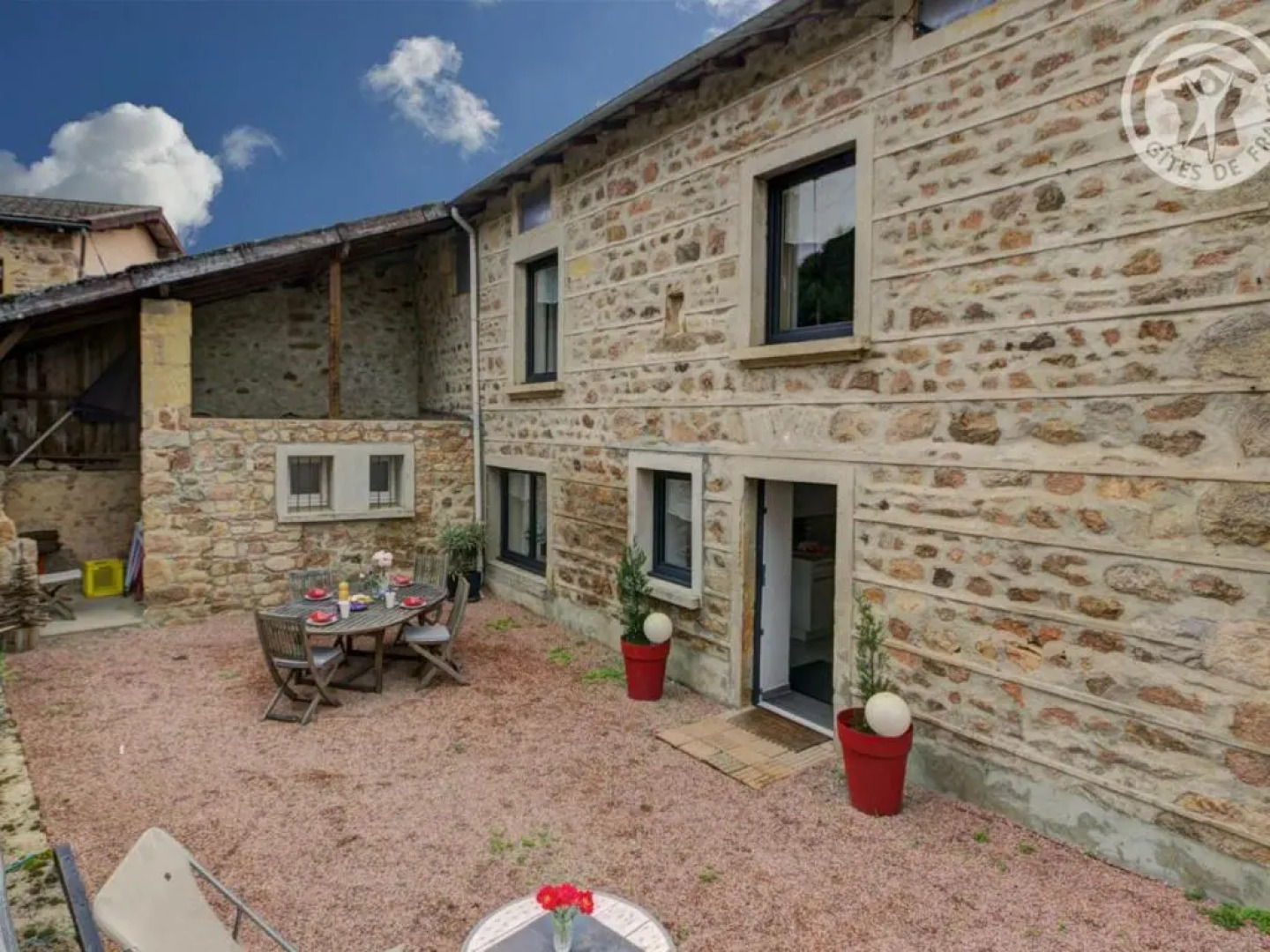 Gîte Belmont-de-la-Loire, 7 pièces, 13 personnes - FR-1-496-140