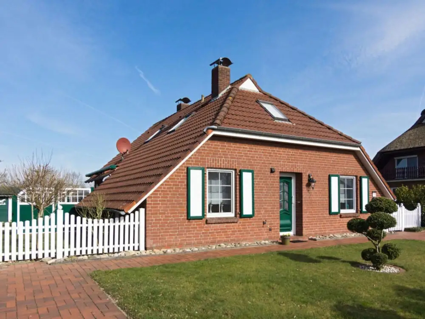Snug Apartment in Hage