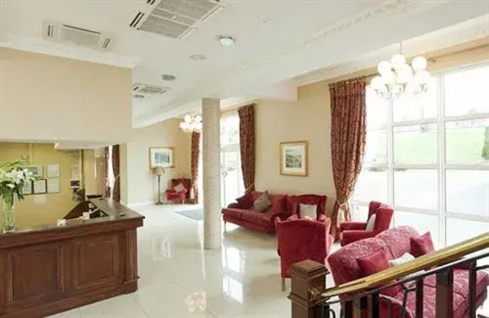 Riverside Park Hotel