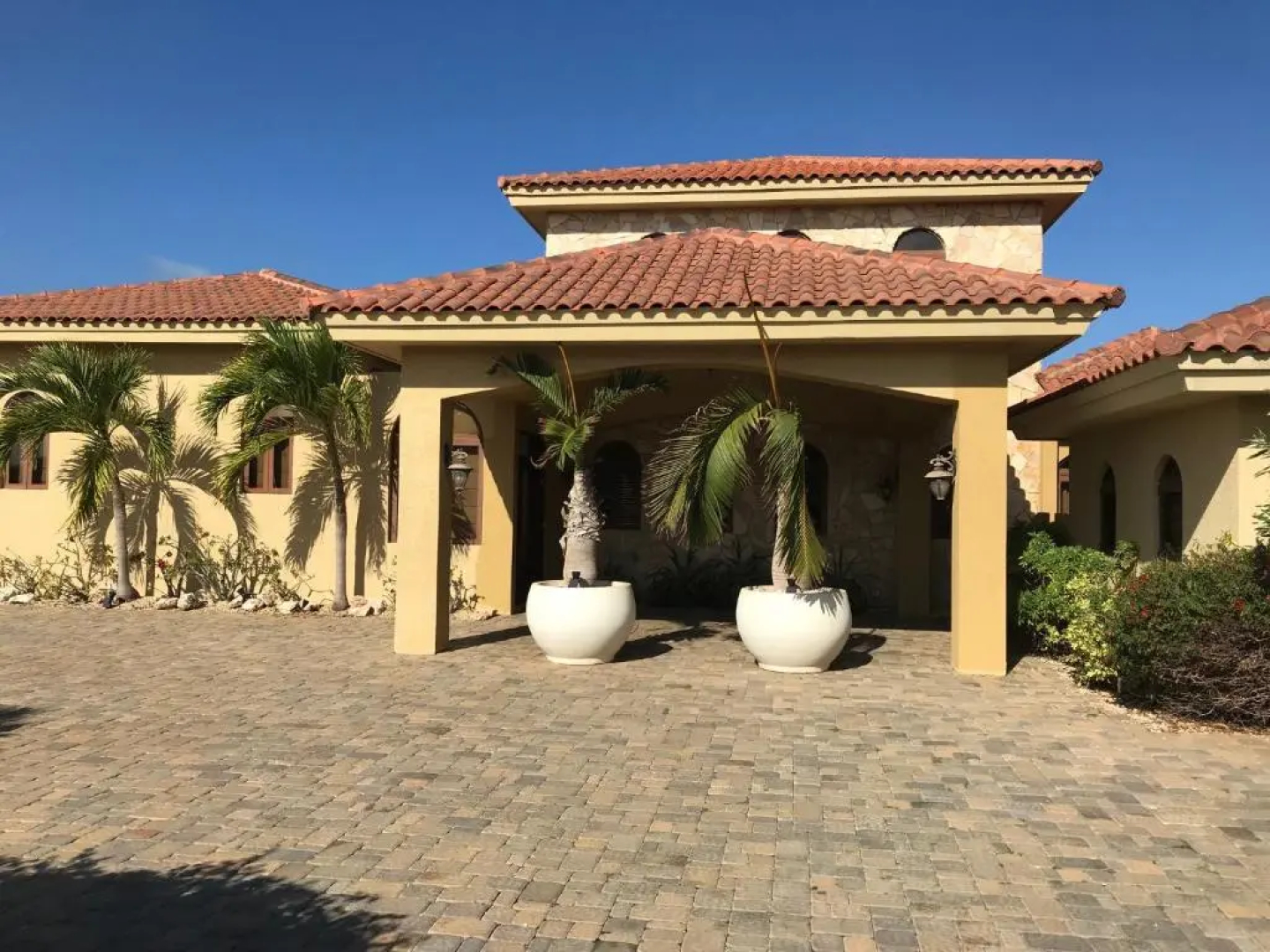 Beverly Hills Aruba