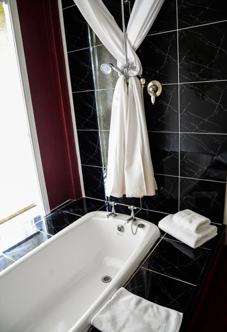 Scarborough Hill Country Inn