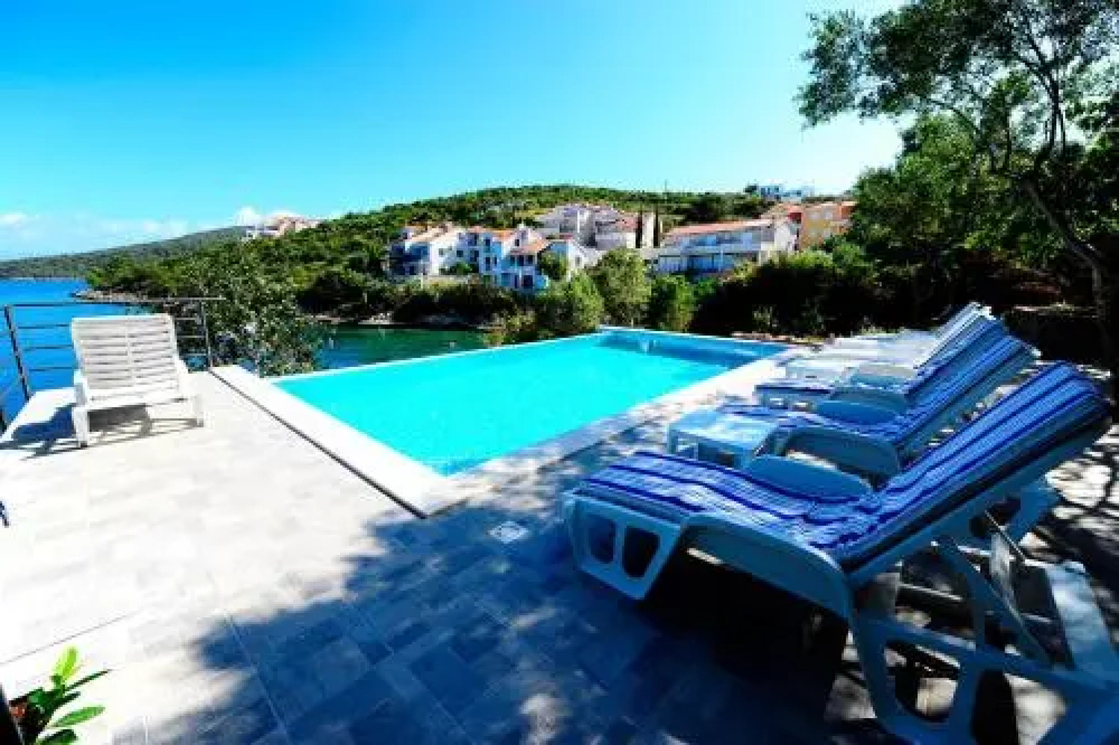 Villa Jadranka with pool and private beach