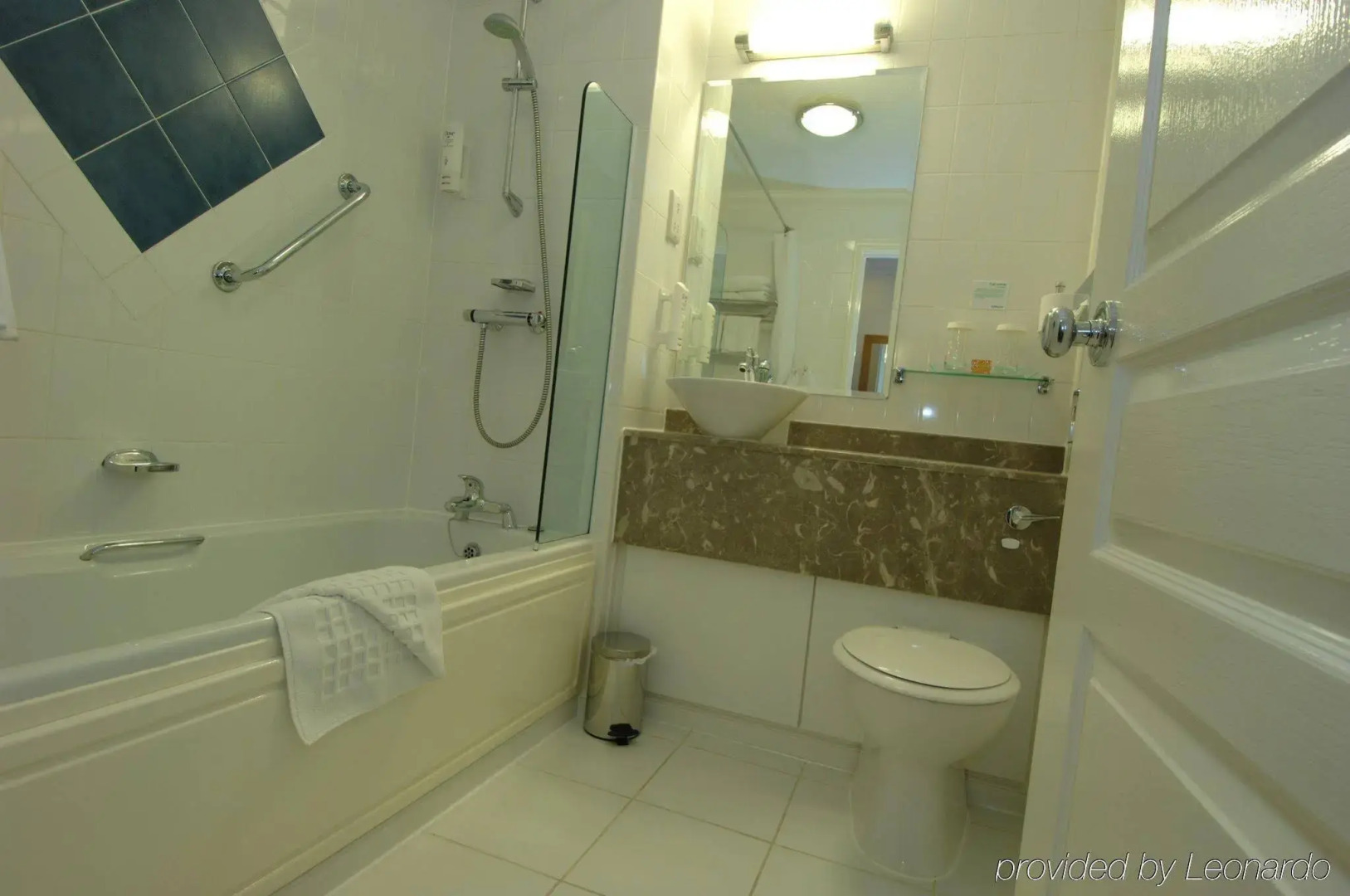 Holiday Inn Manchester West by IHG