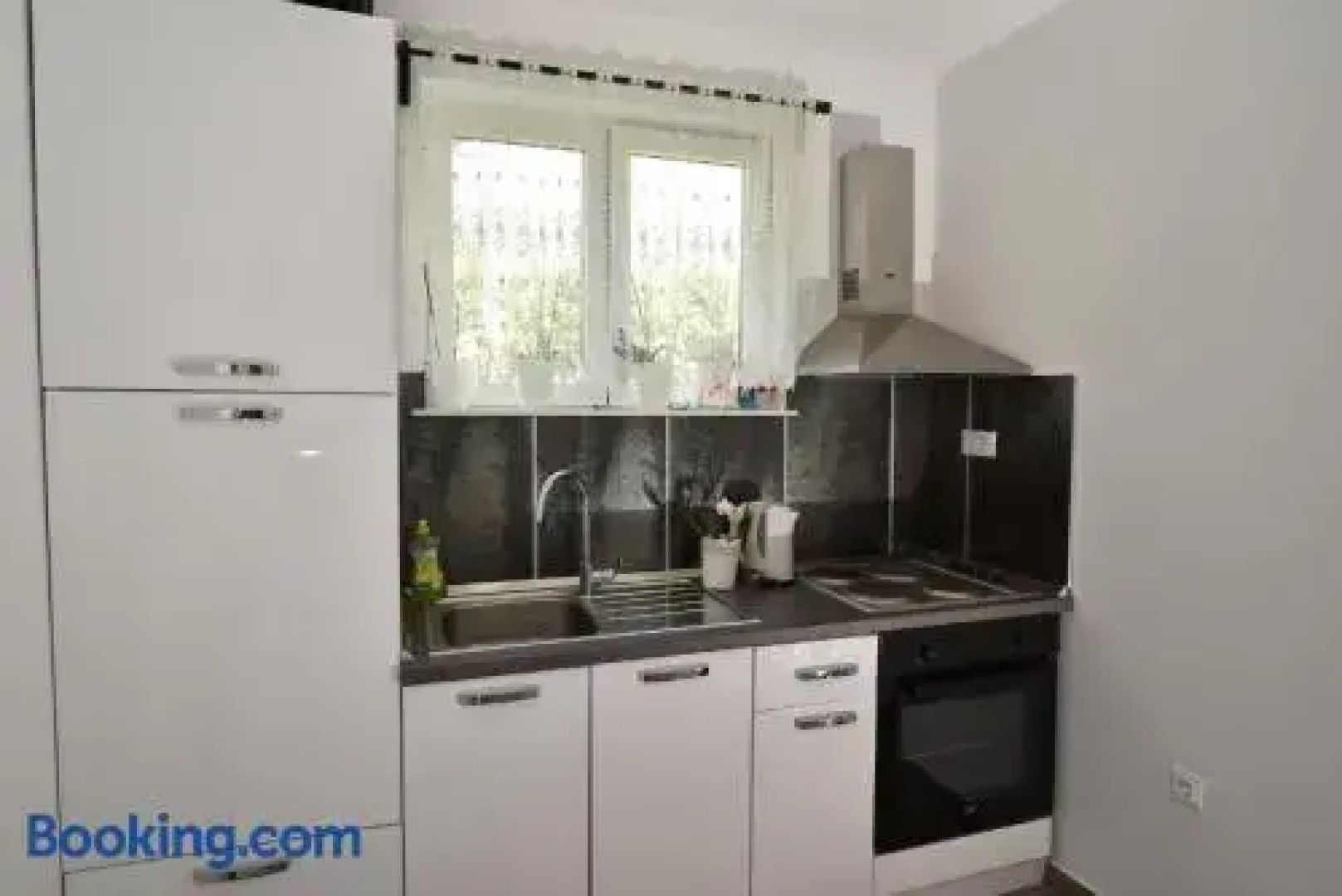 Apartments Pralas