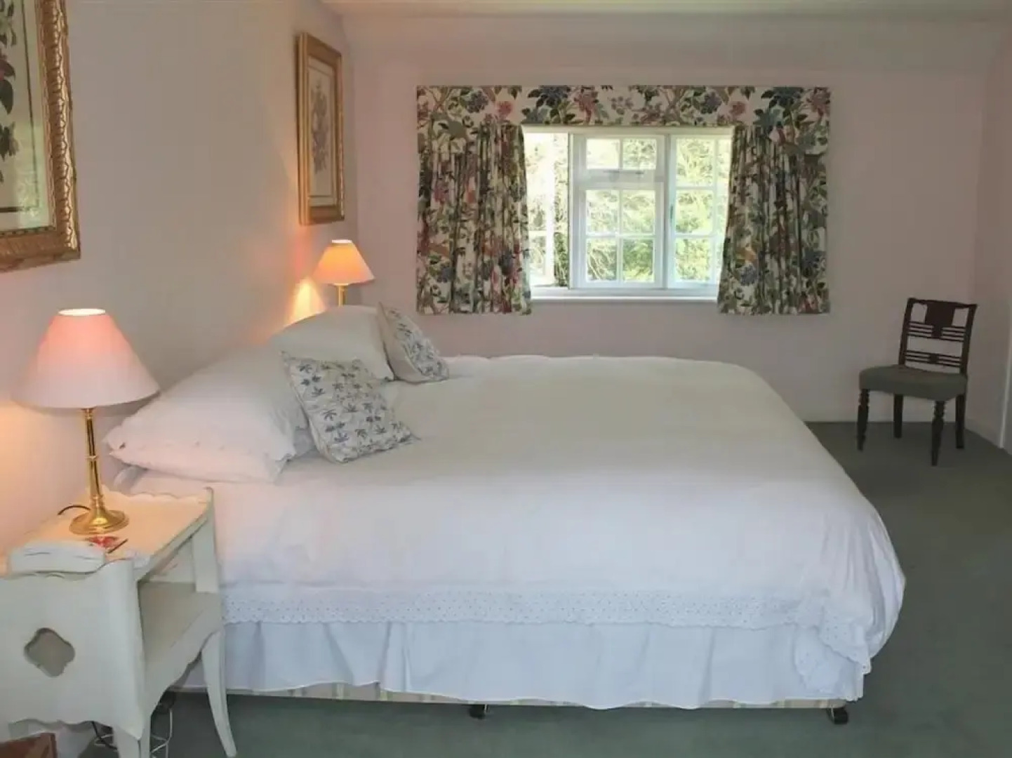 Winterbourne Cottage, Salisbury