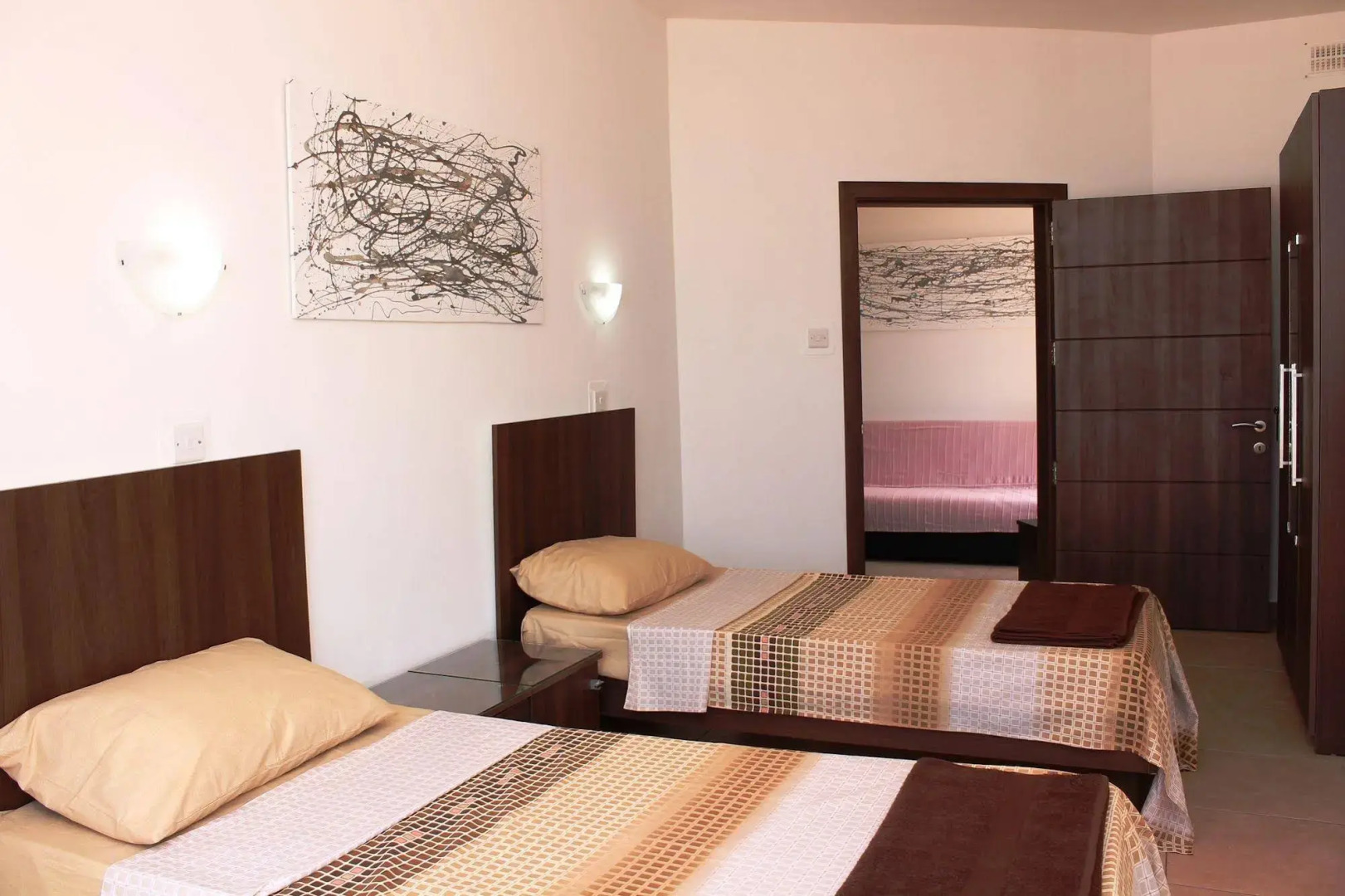 Seashells Apartments