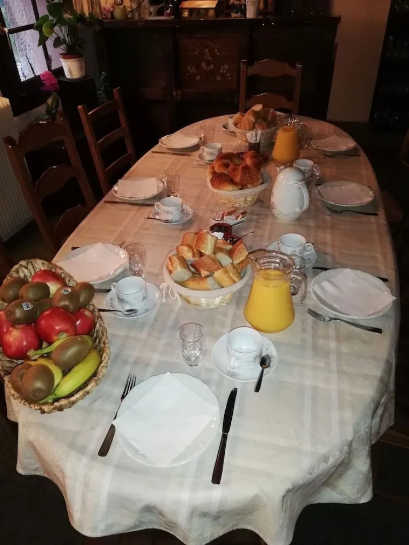 Ferme auberge à la colline