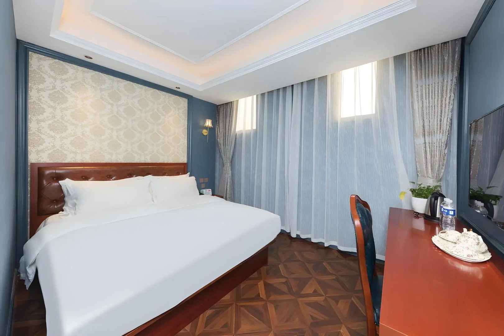 Yiting Zhenshe Hotel (Beijing Qianmen Pedestrian Street)