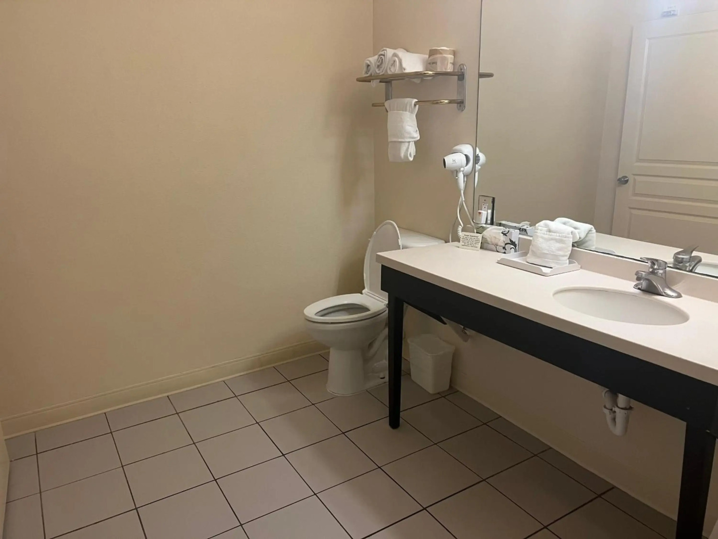 Sunchase Inn & Suites