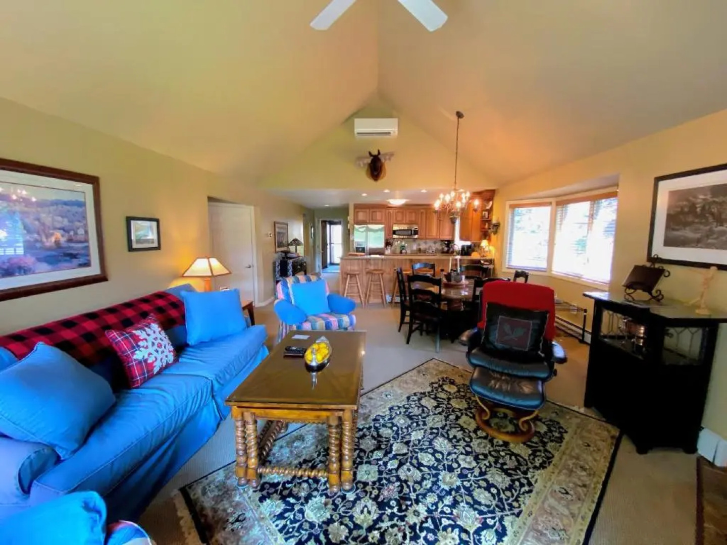 F8 Luxurious Mt Washington Hotel Golf Course Home Wifi Cable Air Conditioning