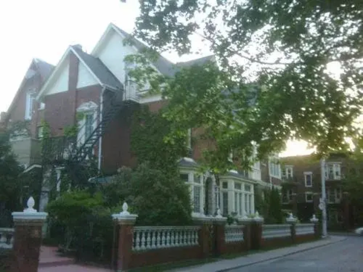 Romantic Mansion Toronto