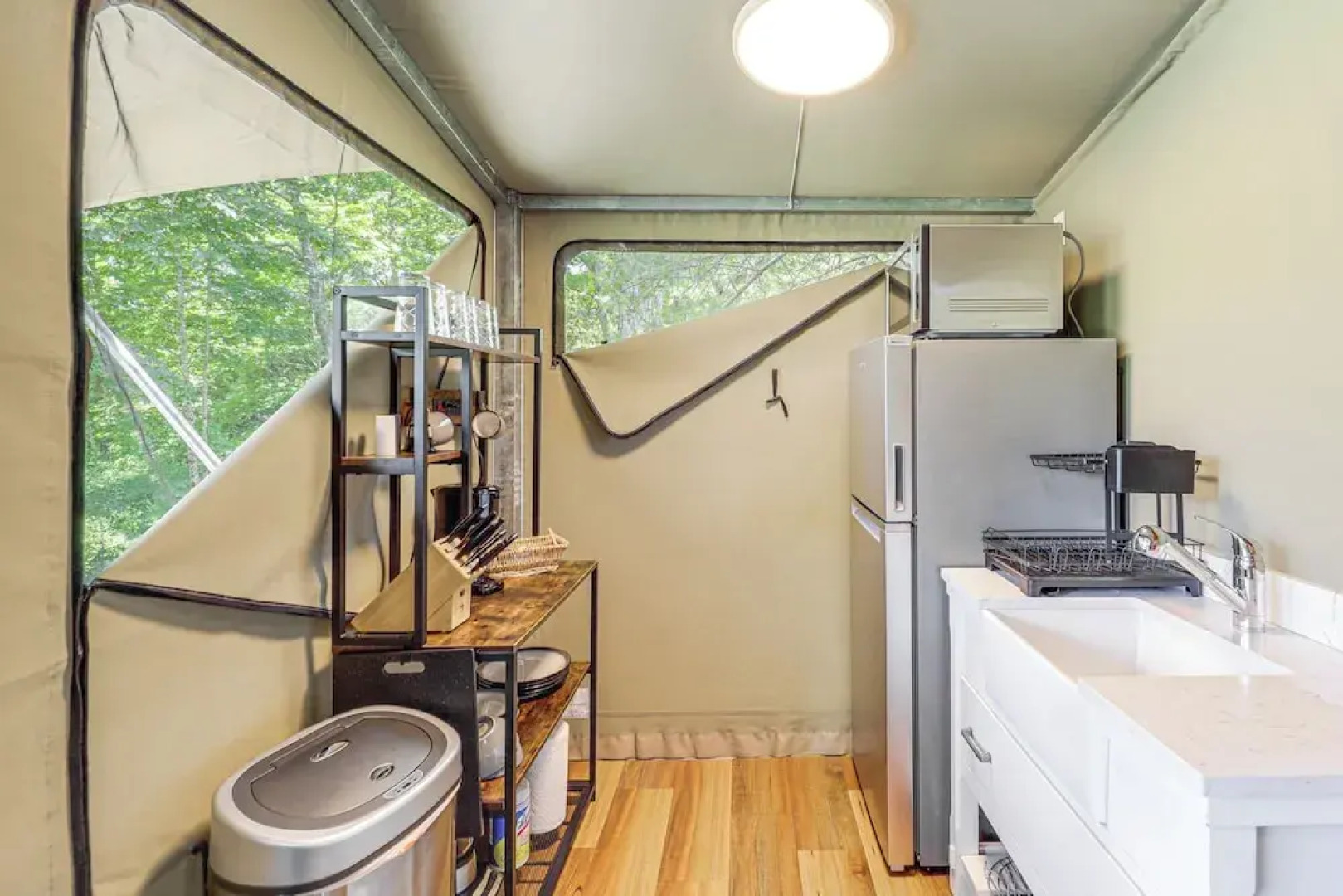 Mtn-view Deck: Scenic Glamping Getaway Near Boone!