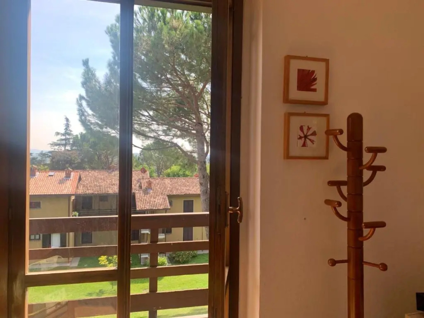 GreenResidence Apartment