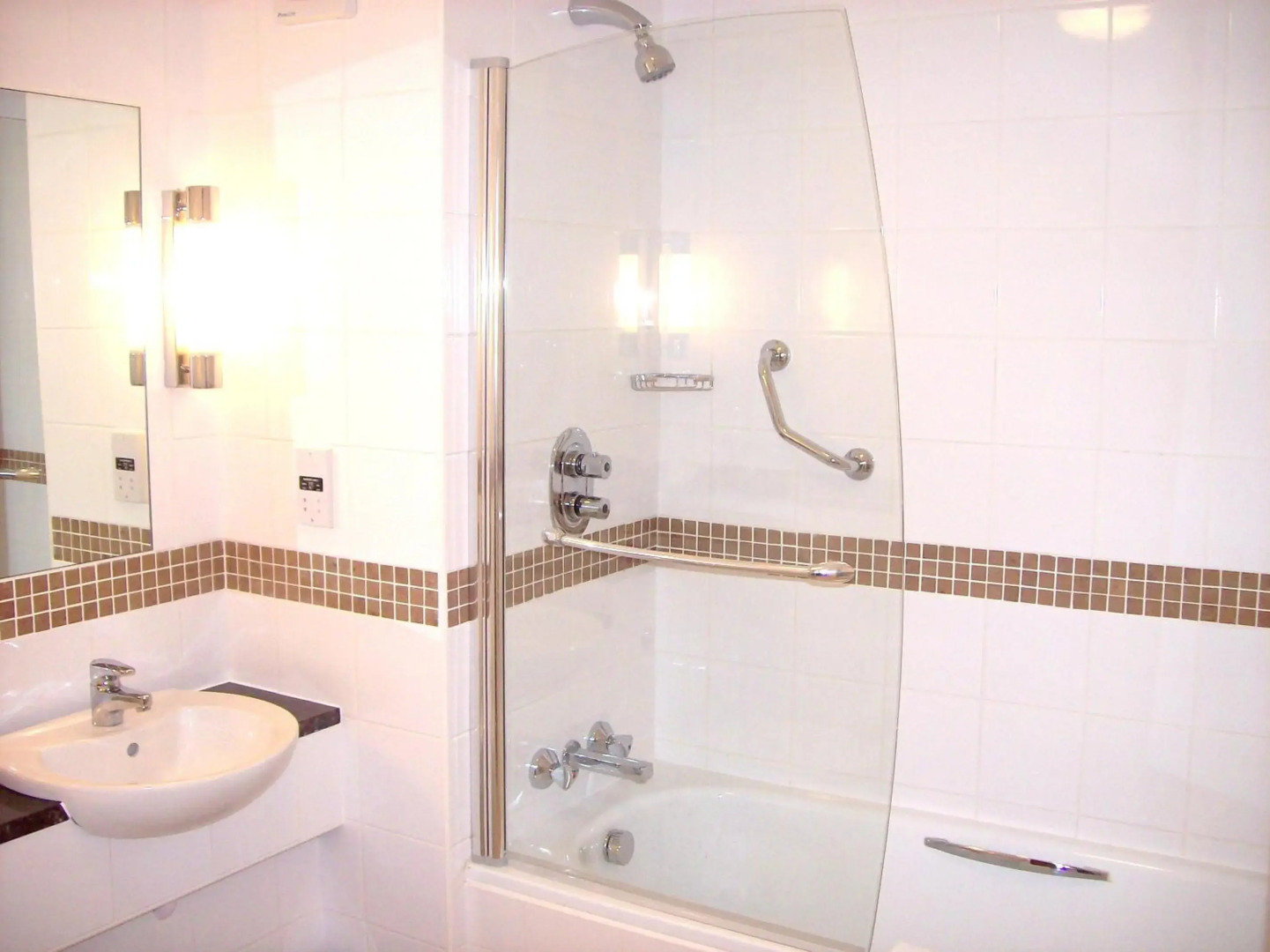 The Kingfisher Pub and Hotel