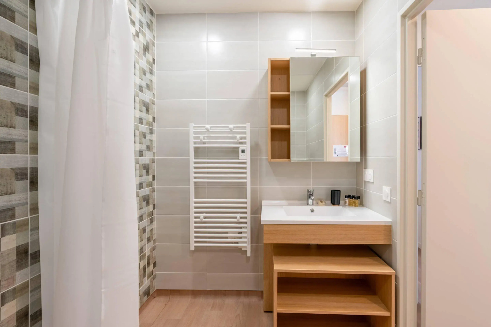 Quality Suites Villefontaine