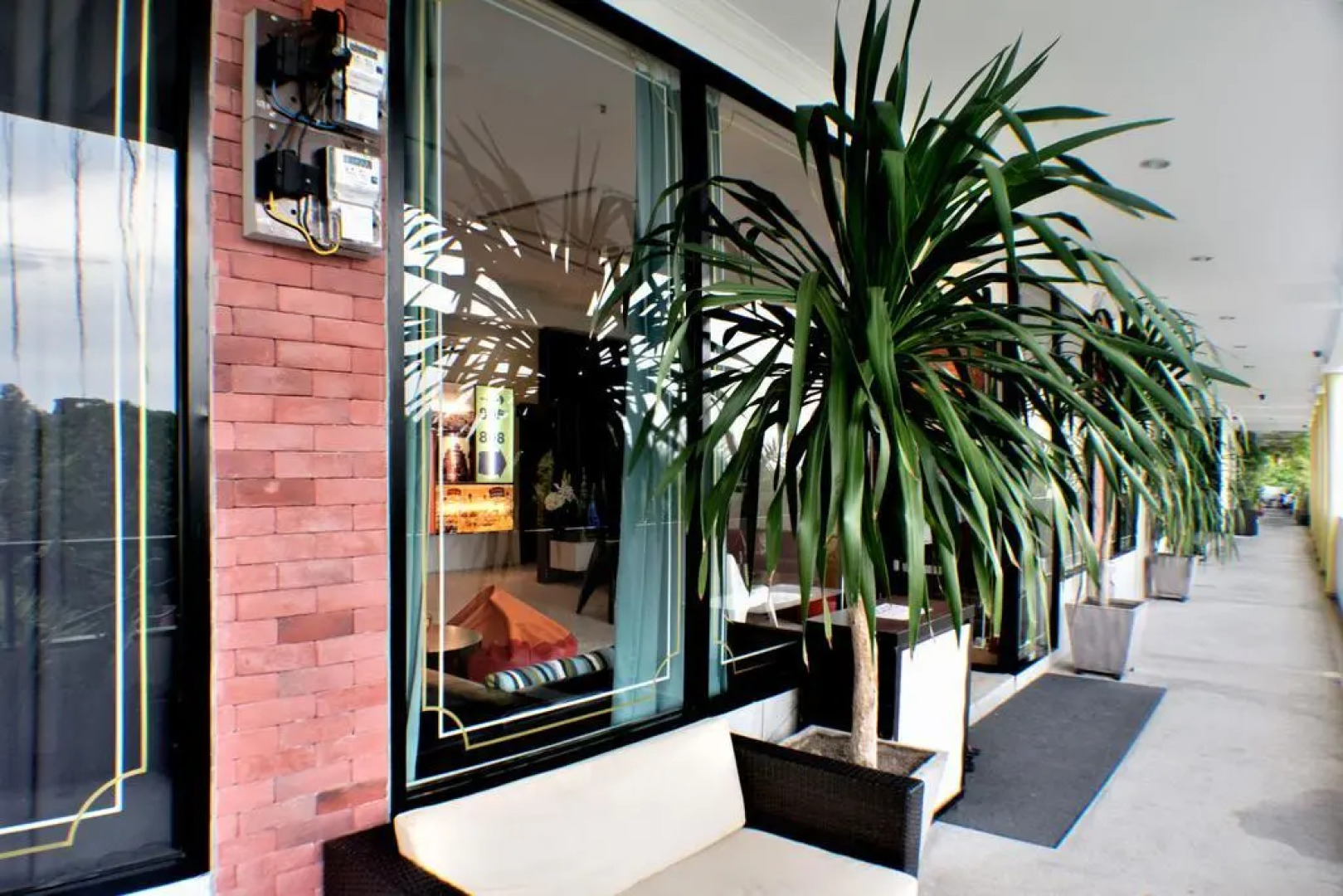 ZEN Rooms Eden Parade