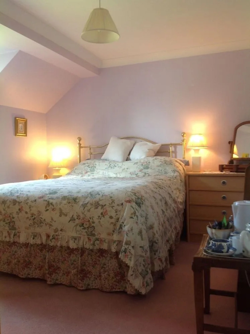 Pine Lodge Bed And Breakfast