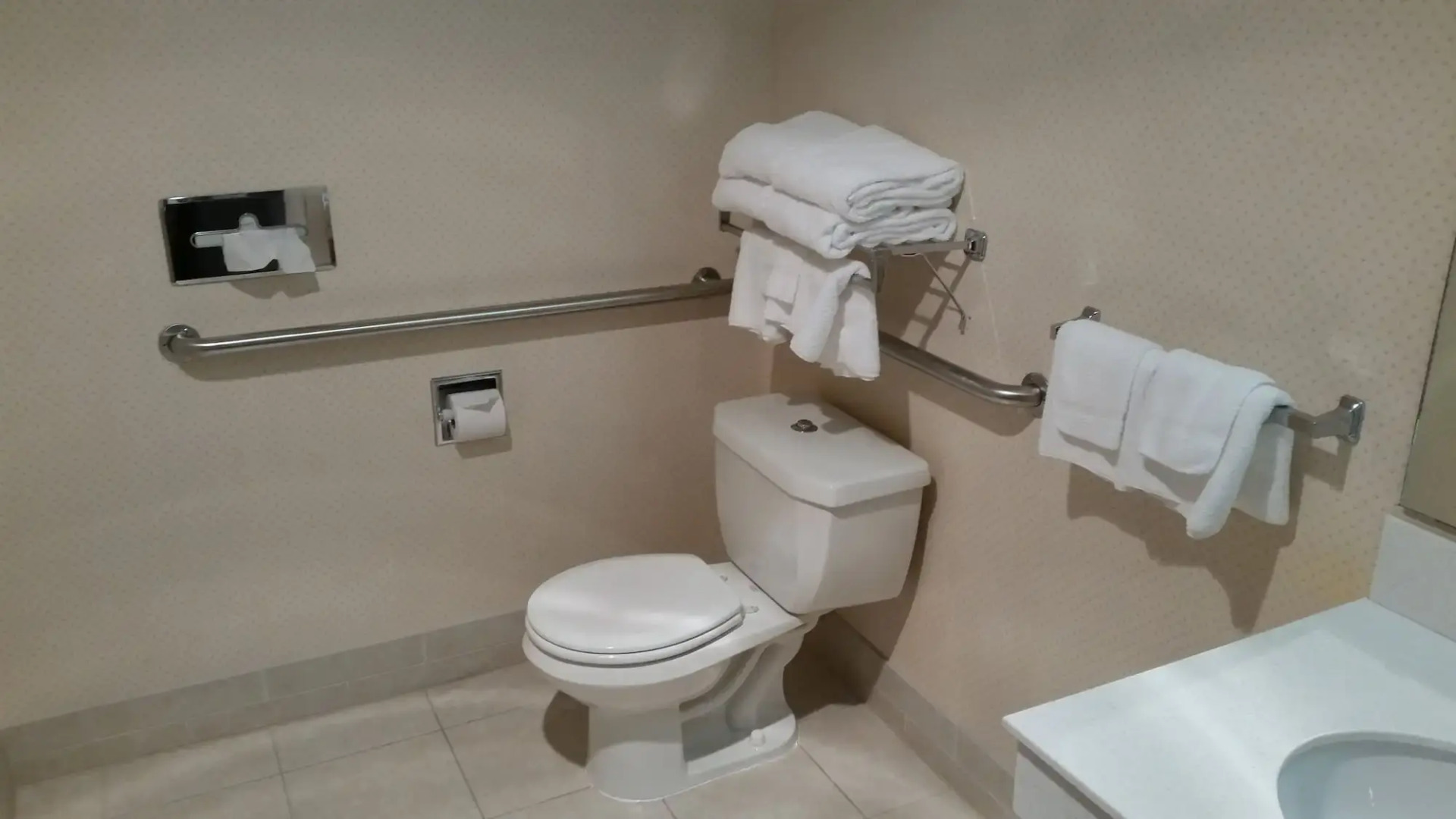 Quality Inn Grand Suites Bellingham