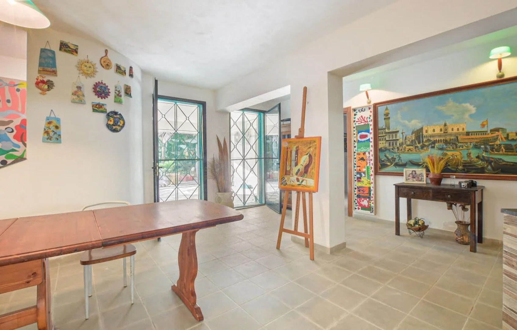 Amazing Home in S. Croce Camerina RG With 6 Bedrooms, Private Swimming Pool and Outdoor Swimming Pool