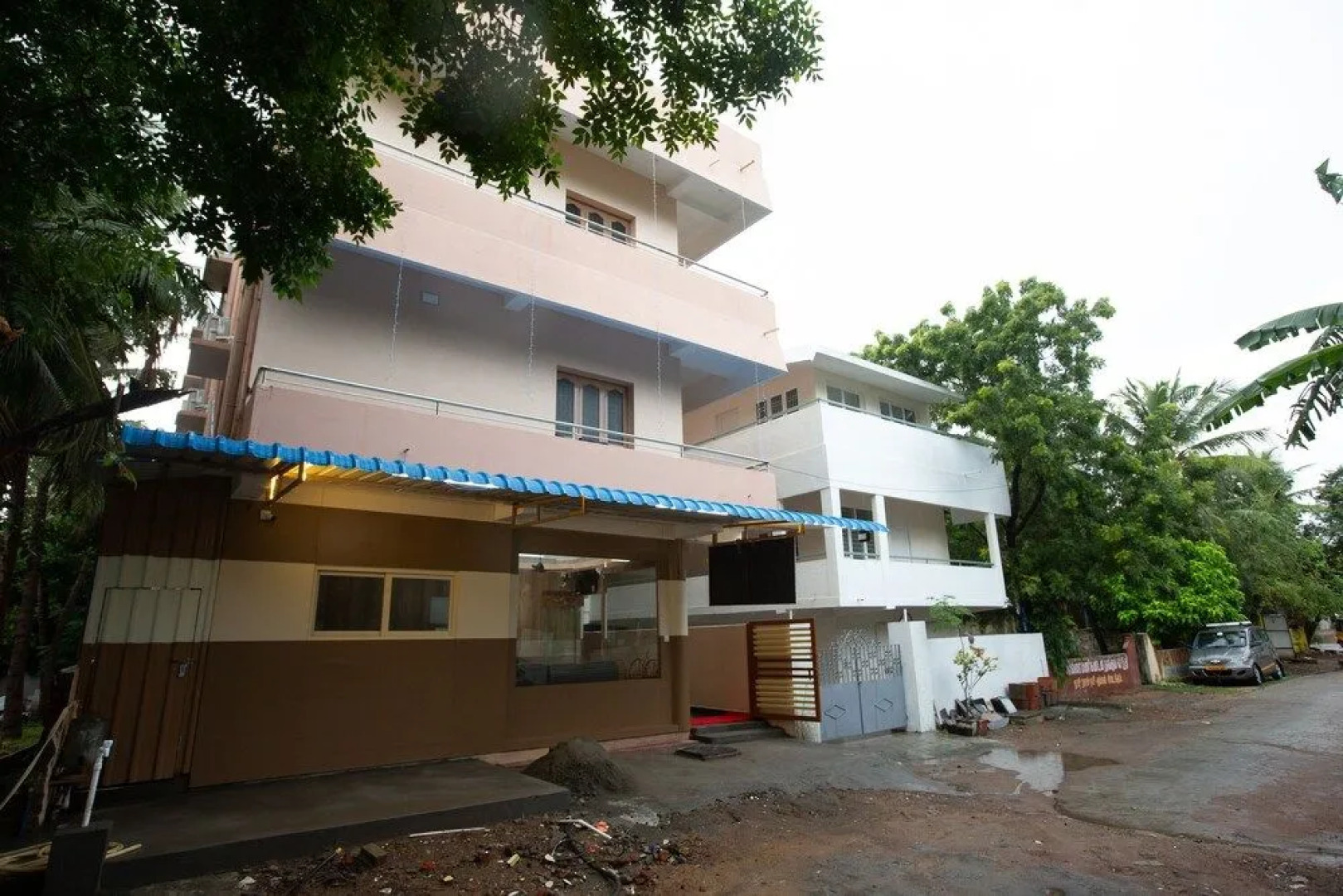 OYO 23398 Sri Murugan Beach Paradise