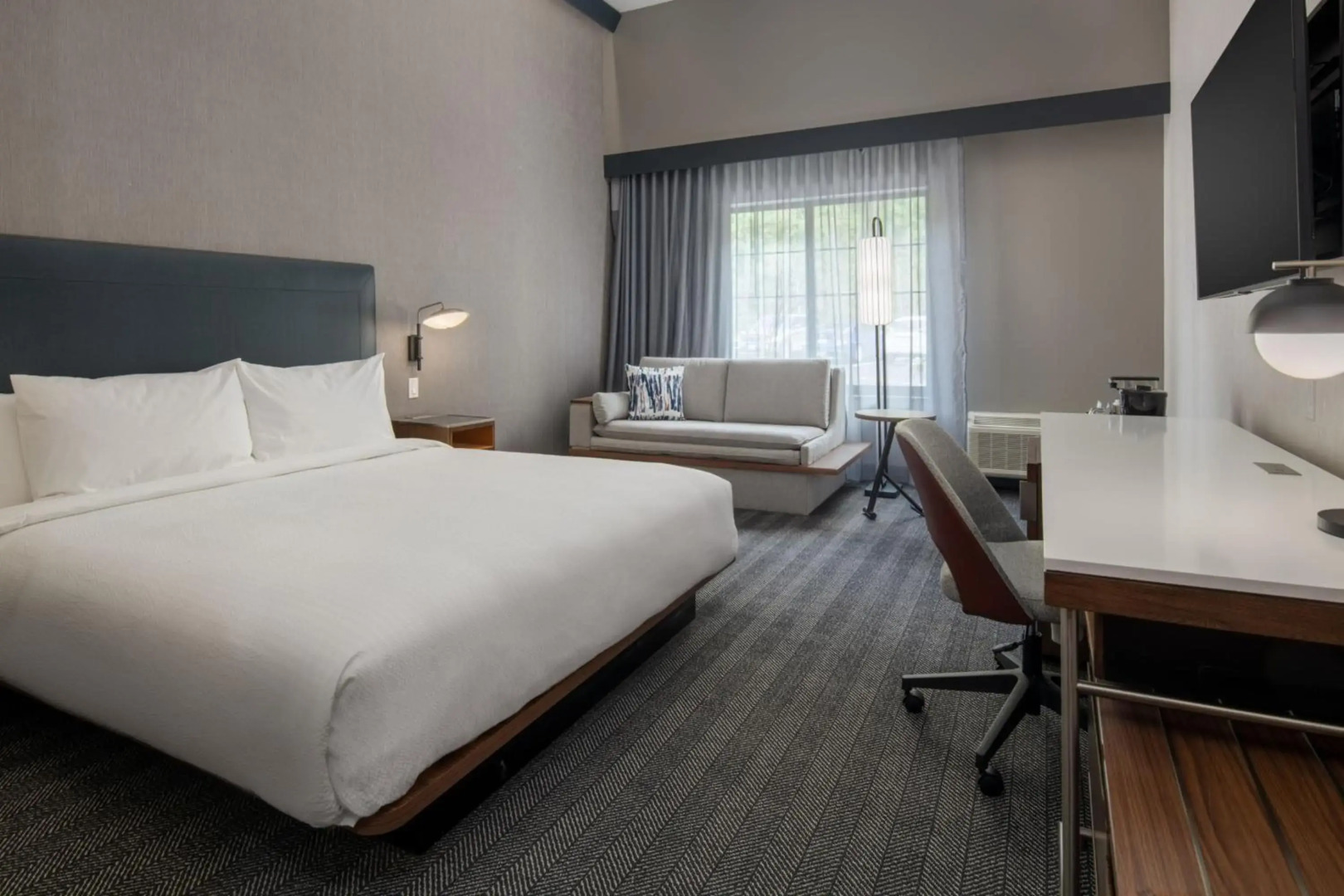 Courtyard By Marriott Olympia