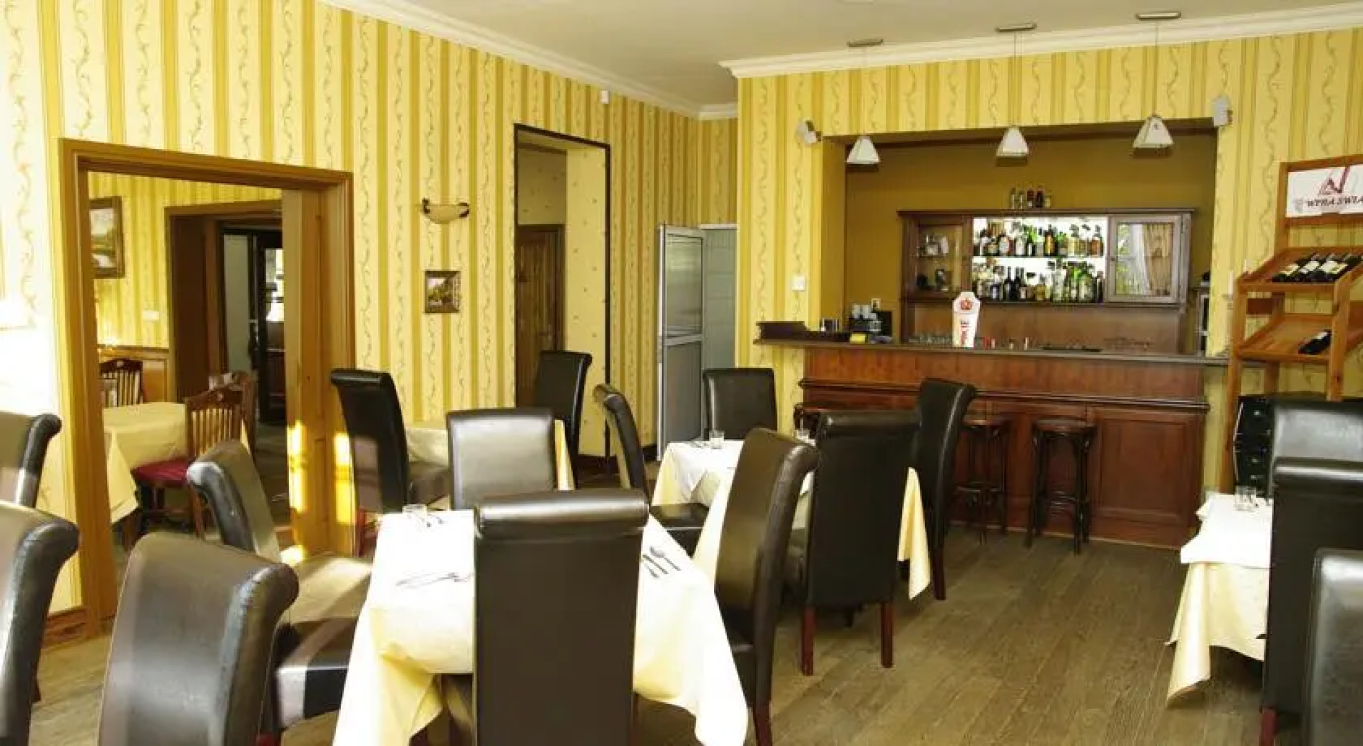 Pensjonat - Restauracja Żółty Domek