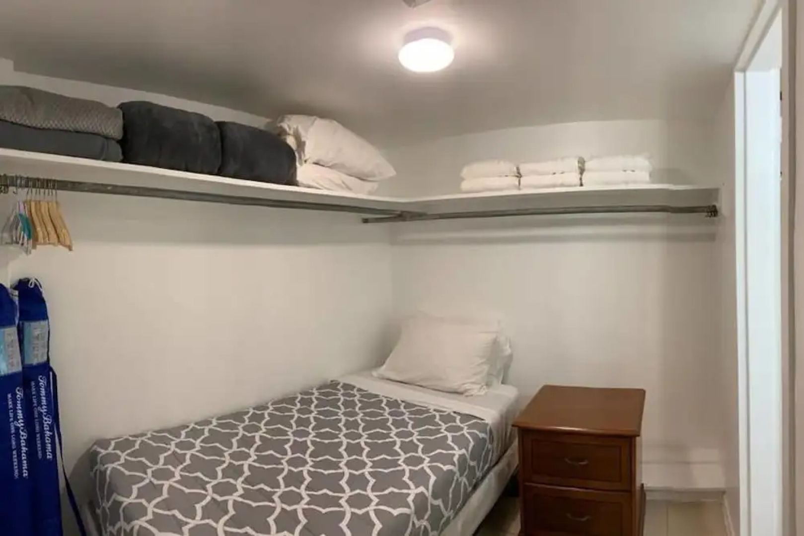 Beautiful Cozy 1br Apartment Walk From The Ocean!