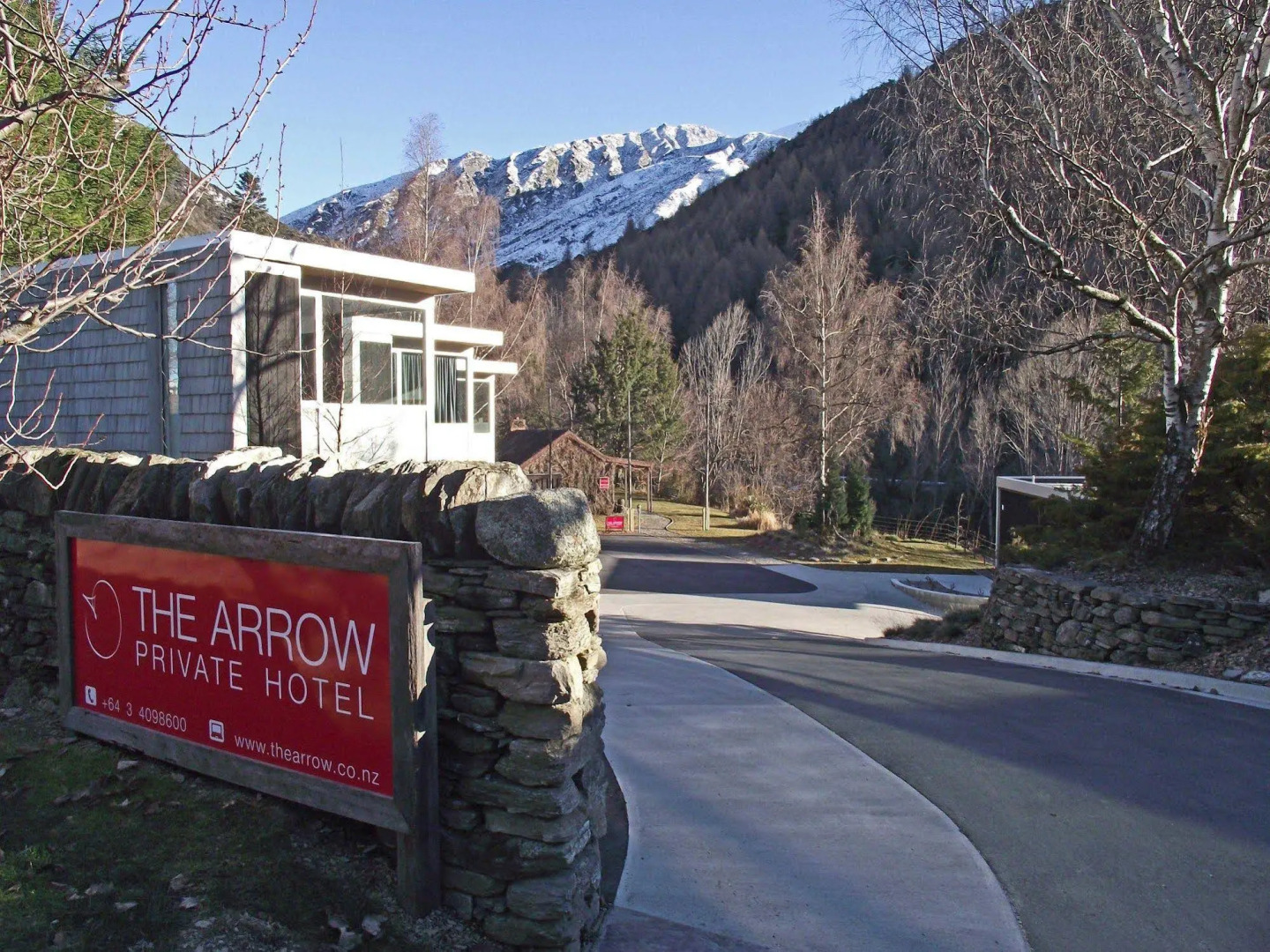 The Arrow Private Hotel