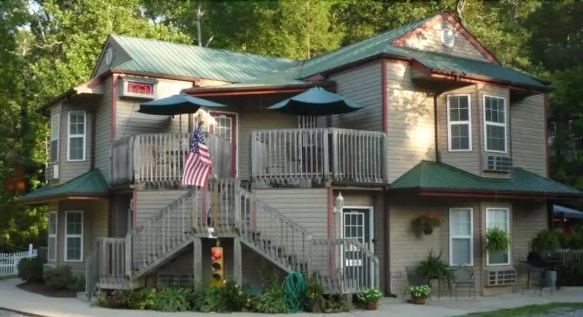 Willowbrook Inn