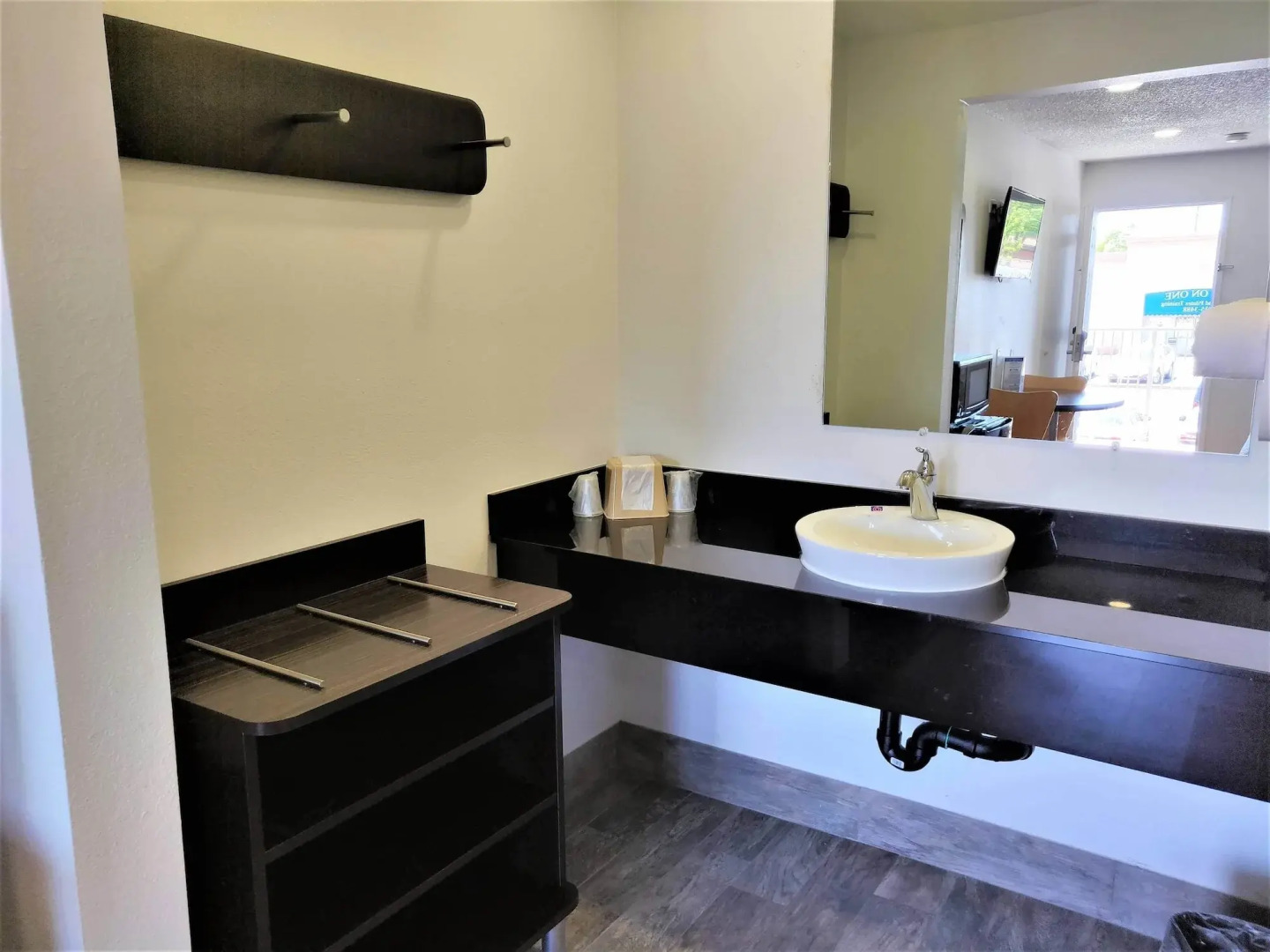 Motel 6 Fresno, CA - Yosemite Hwy