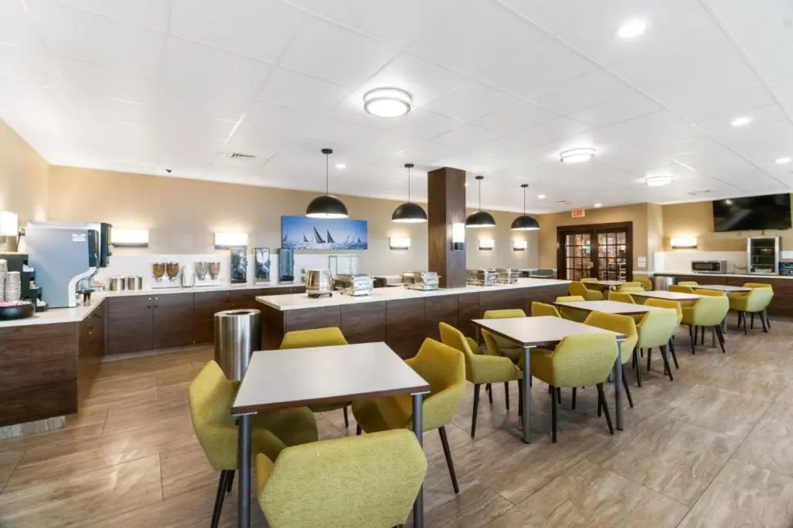 Clarion Pointe Galveston - Beachfront