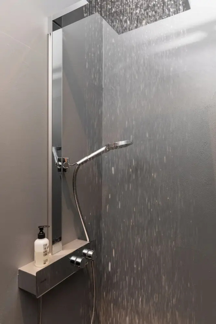 EAST GOING TRIPLE A Apartments