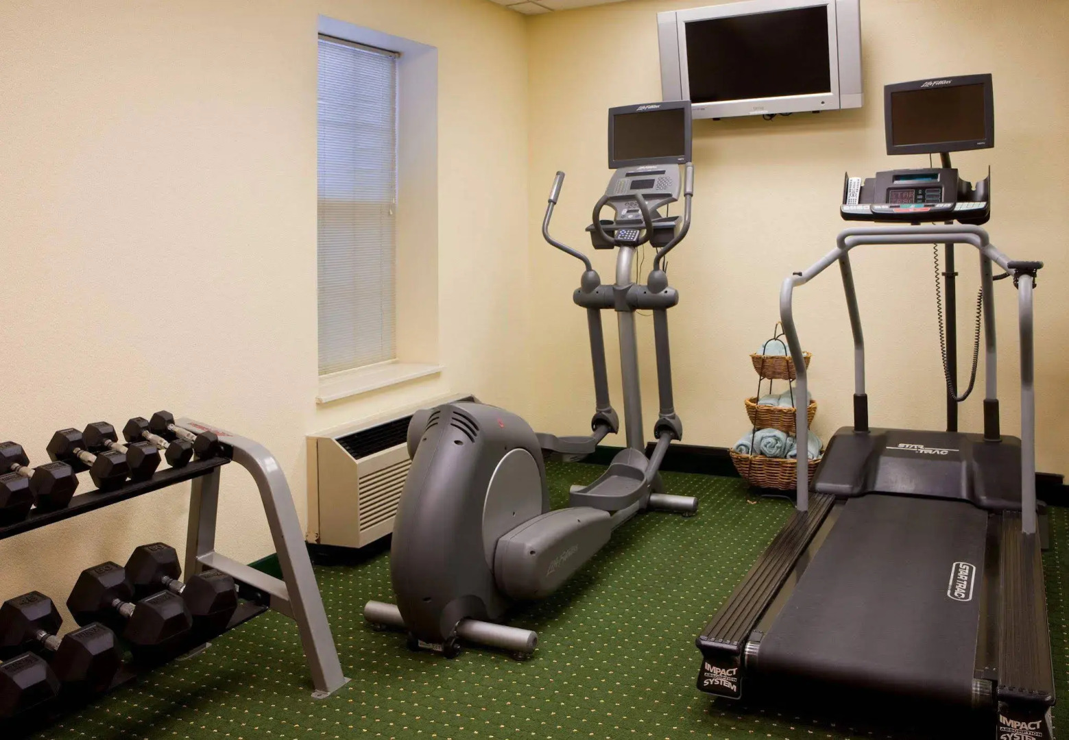 MainStay Suites Middleburg Heights Cleveland Airport