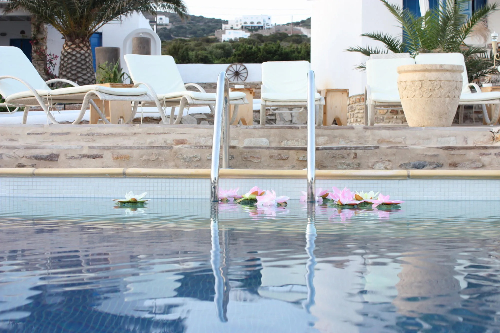 Blue Dolphin Antiparos Villas and Suites