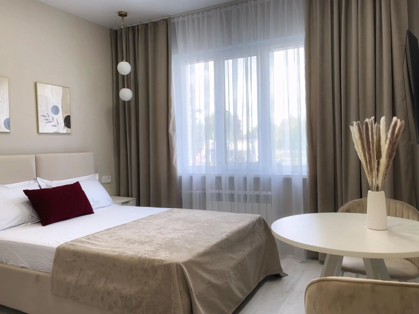 STATUS (Статус) на улице Степана Повха