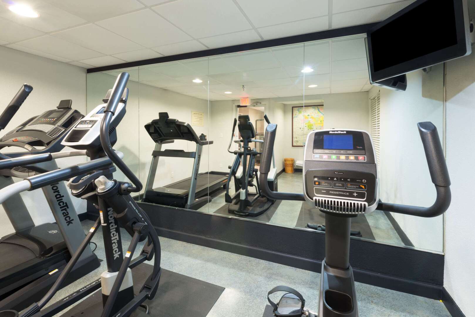 Baymont by Wyndham Louisville East