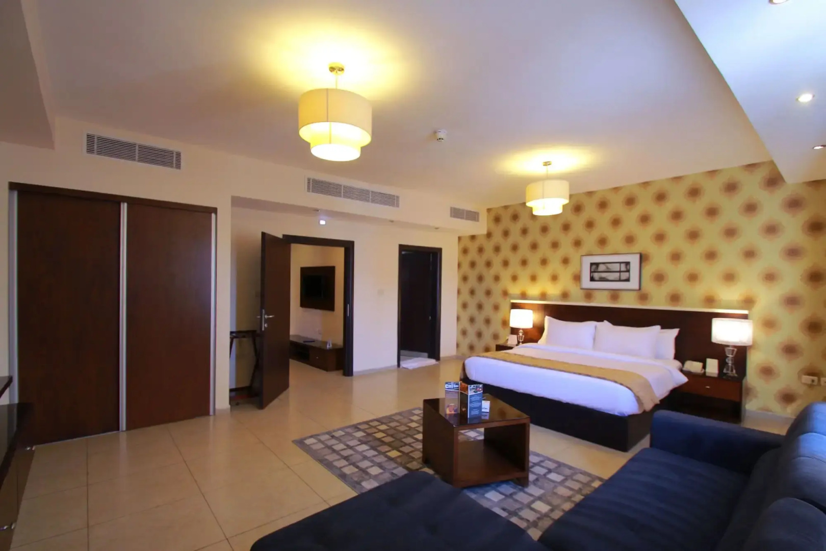City Rose Hotel Suites