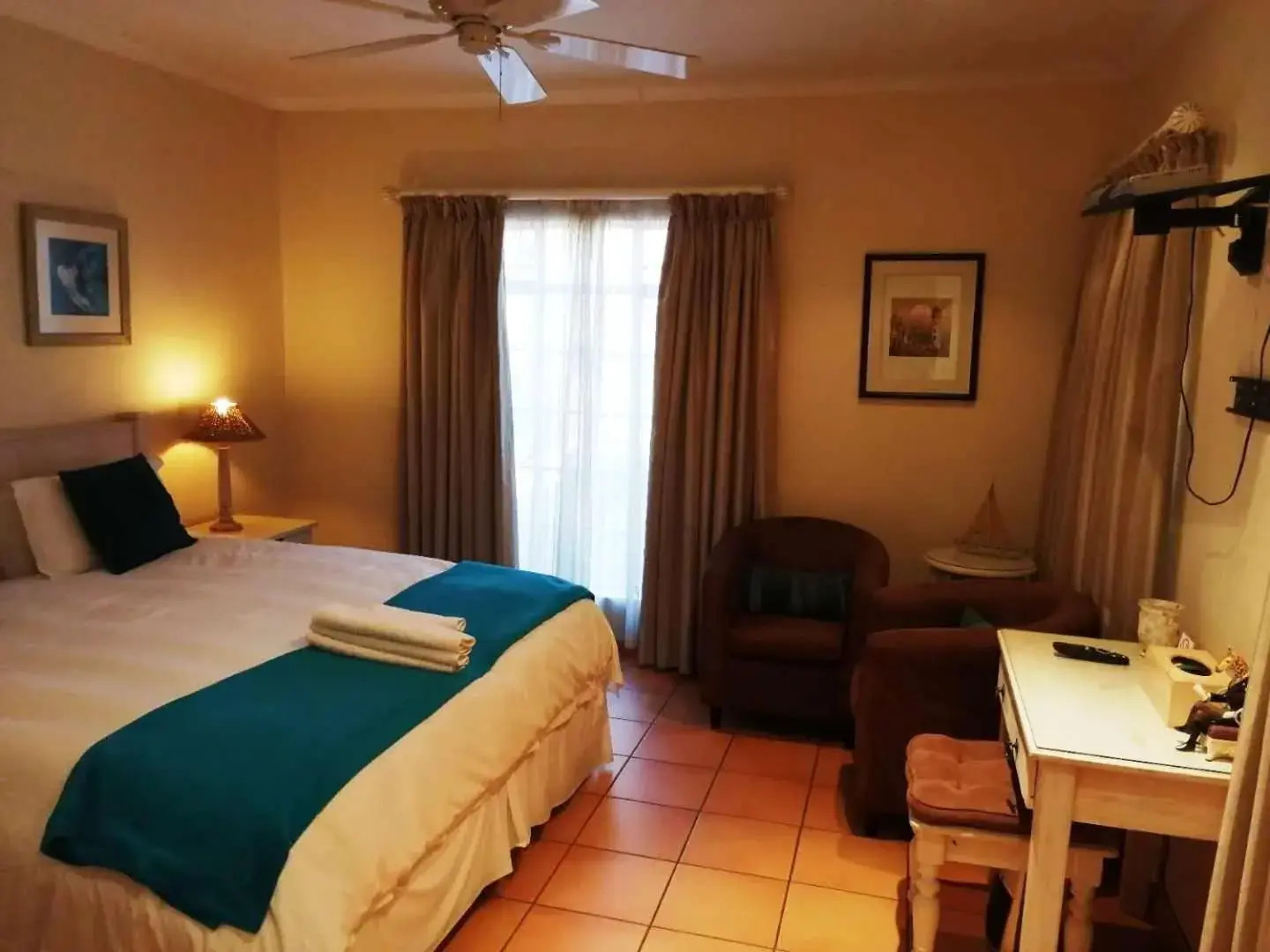 Feather Tree Bed And Breakfast