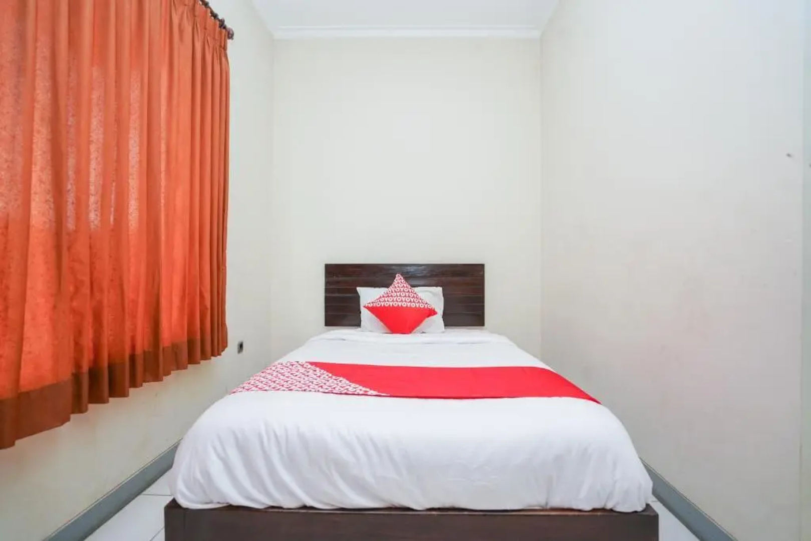 OYO 1430 Hotel Ratna Syariah