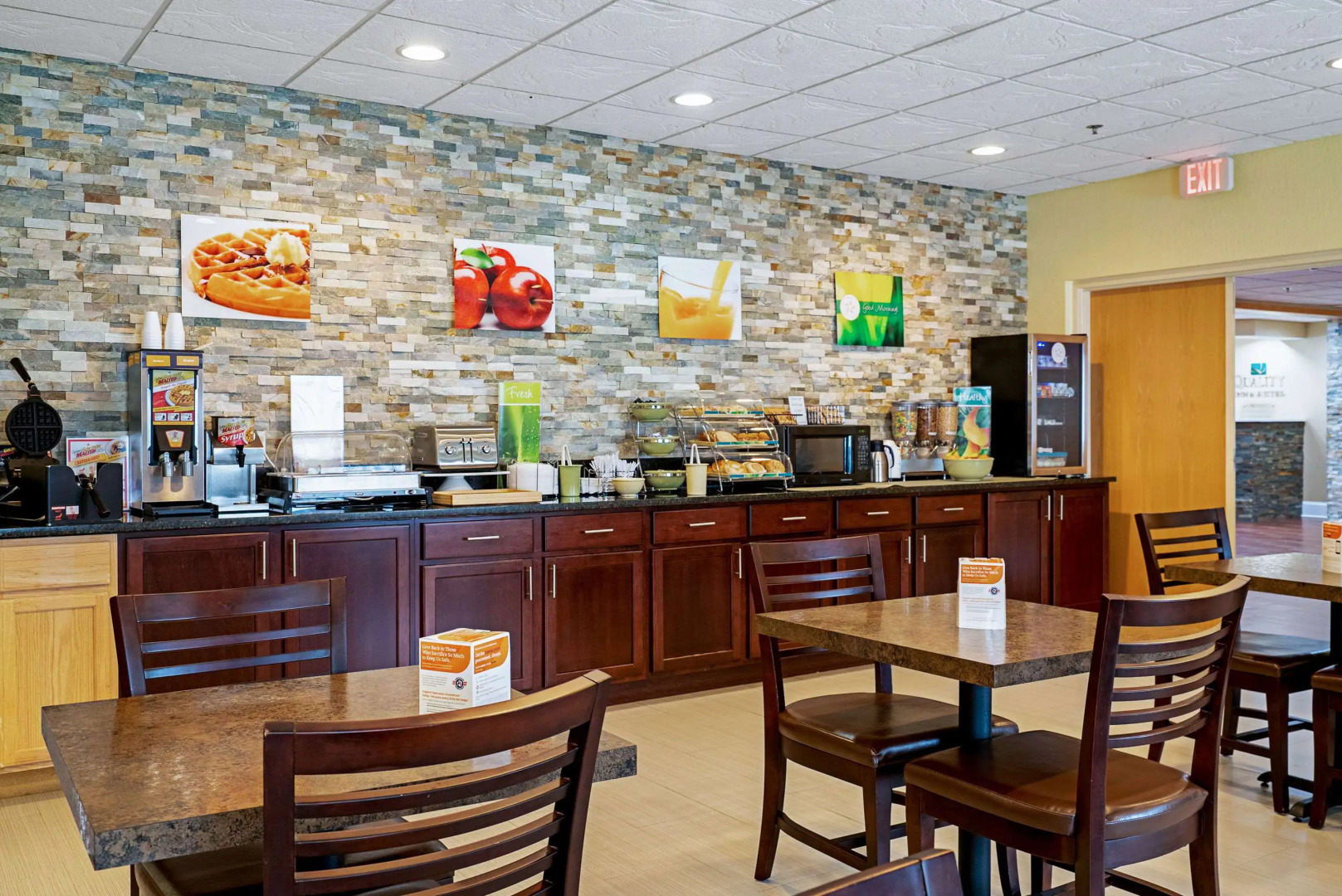 Quality Inn & Suites Robbinsville