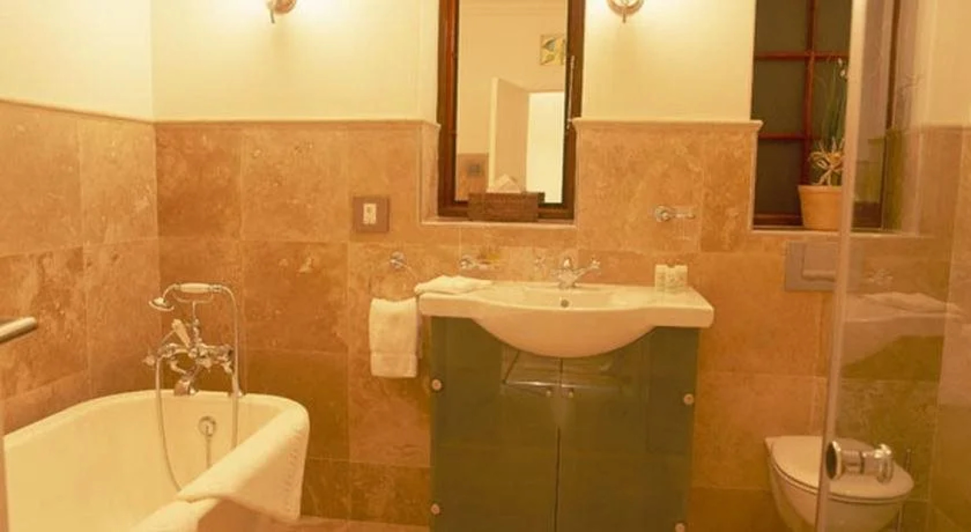 Villa Honeywood Guest House