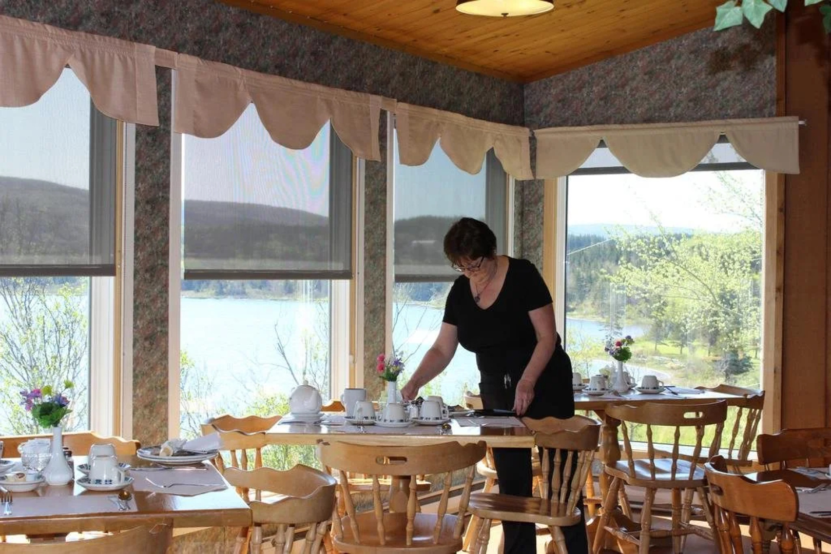 Duck Cove Inn