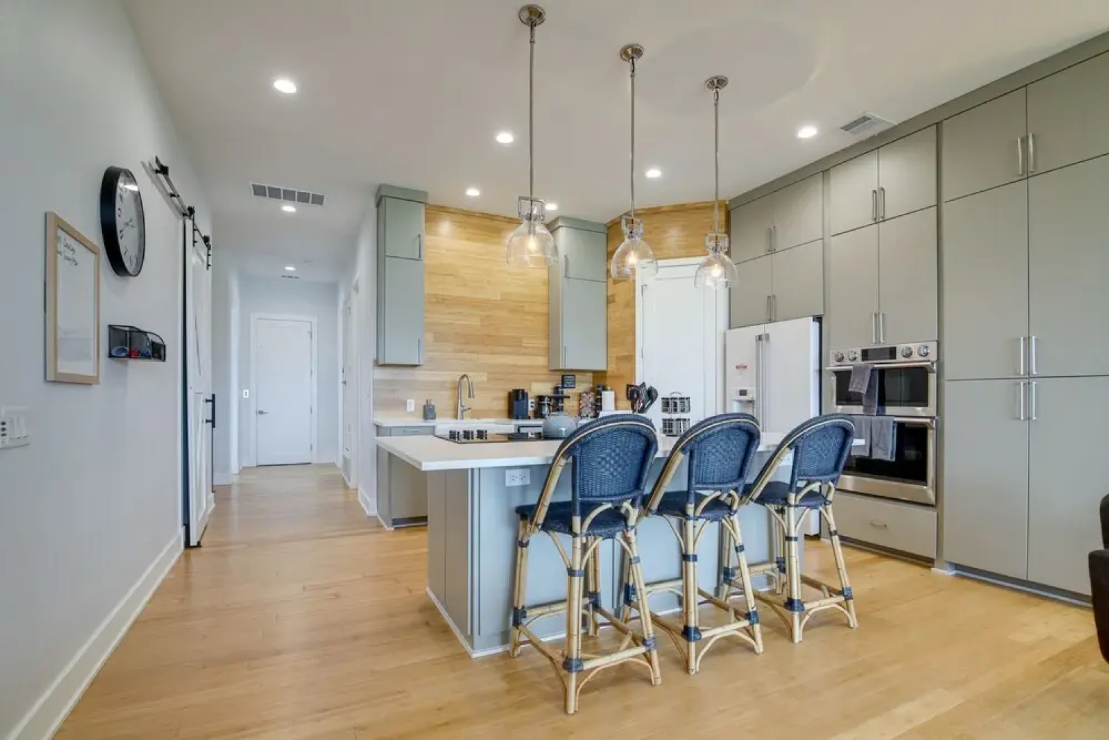Lago Vista Condo w/ Game Room, Deck & Water Views!