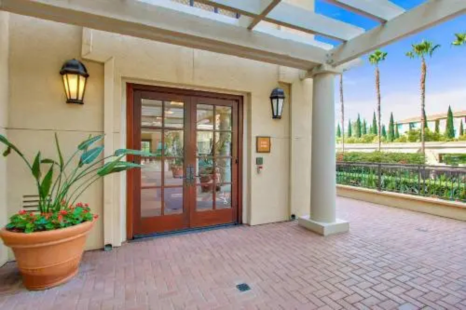 Bluebird Suites in Irvine