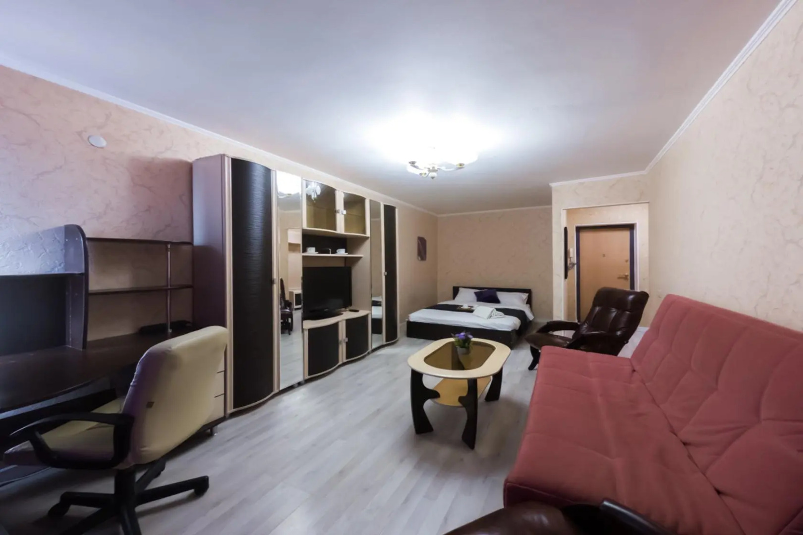 ApartUnit (АпартЮнит) на улице Челюскинцев 21