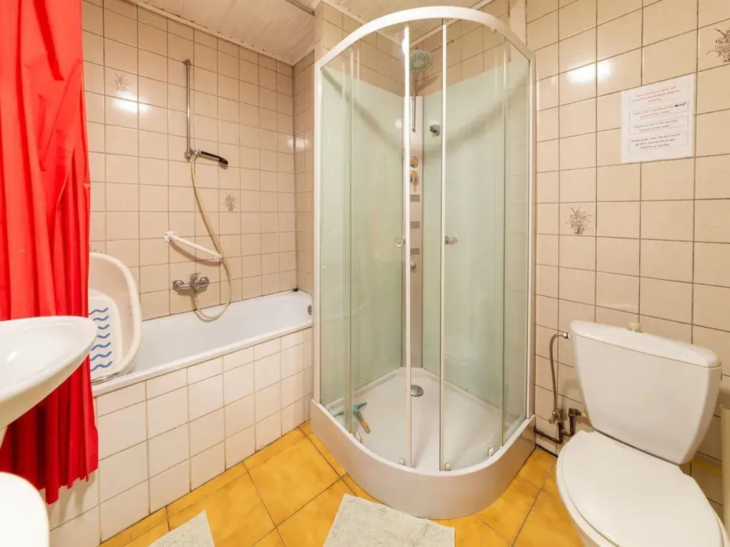 Holiday Home in Montleban With Sauna