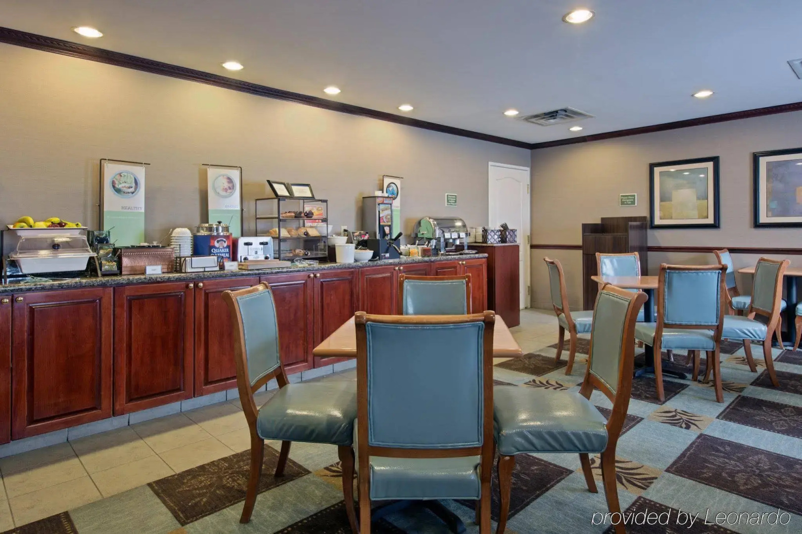 Country Inn & Suites by Radisson, Harrisonburg, VA