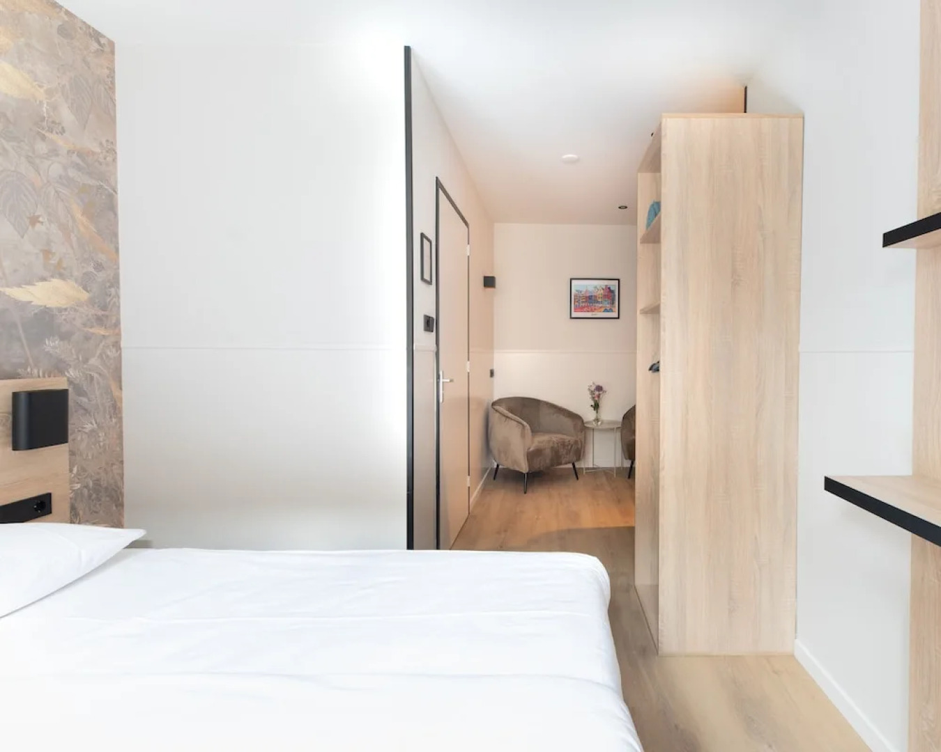 The Leicester Arms Hotel