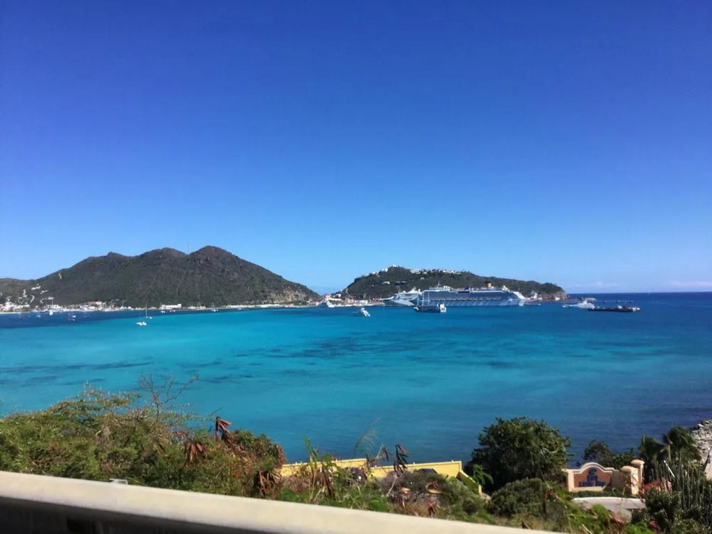 Studio in Sandy-ground, With Wonderful sea View, Shared Pool, Furnished Balcony